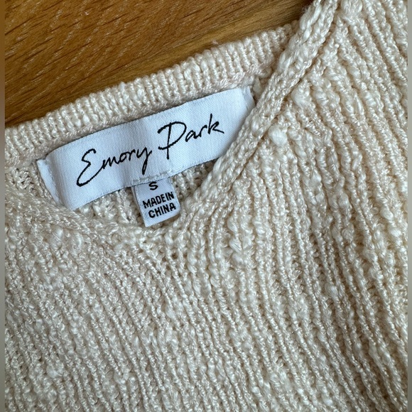 Gold Sweater Crop Top size small - Picture 3 of 5